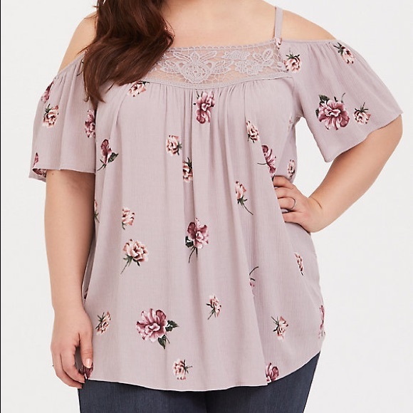 Torrid Lilac Crinkle Gauze Cold Shoulder Blouse - Picture 2 of 8